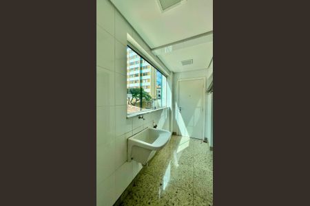 Apartamento à venda com 120m², 3 quartos e 2 vagasÁrea de Serviço