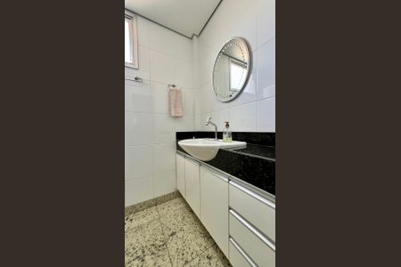 Apartamento à venda com 120m², 3 quartos e 2 vagasBanheiro Suíte 