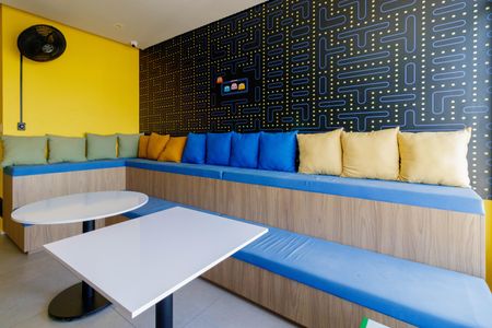 Apartamento à venda com 78m², 2 quartos e 1 vagaÁrea comum