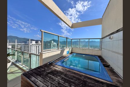 Apartamento à venda com 171m², 2 quartos e 2 vagasTerraço