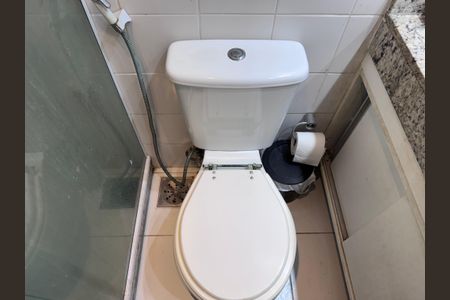 Apartamento à venda com 171m², 2 quartos e 2 vagasSuíte 2 - Banheiro