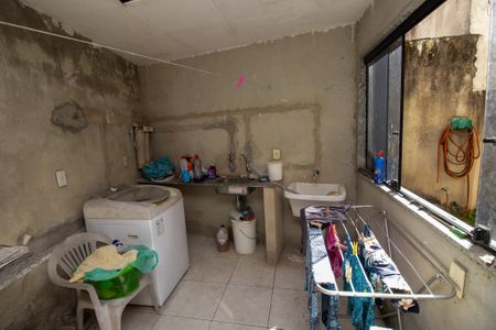 Casa de condomínio à venda com 320m², 5 quartos e 1 vaga Casa de condomínio à venda com 320m², 5 quartos e 1 vagaÁrea de Serviço