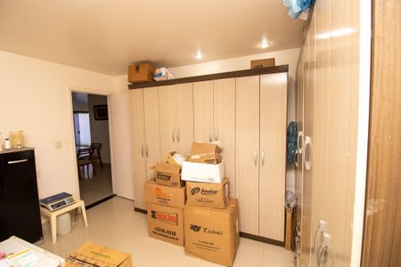 Casa de condomínio à venda com 320m², 5 quartos e 1 vaga Casa de condomínio à venda com 320m², 5 quartos e 1 vagaSuíte 1