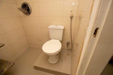 Casa de condomínio à venda com 320m², 5 quartos e 1 vaga Casa de condomínio à venda com 320m², 5 quartos e 1 vagaBanheiro