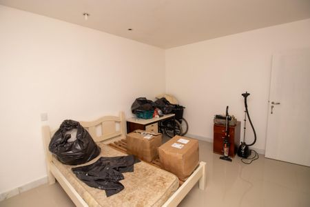 Casa de condomínio à venda com 320m², 5 quartos e 1 vaga Casa de condomínio à venda com 320m², 5 quartos e 1 vagaSuíte 4