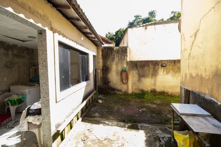 Casa de condomínio à venda com 320m², 5 quartos e 1 vaga Casa de condomínio à venda com 320m², 5 quartos e 1 vagaQuintal