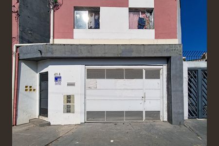 Casa para alugar com 20m², 1 quarto e sem vaga Casa para alugar com 20m², 1 quarto e sem vagaFachada