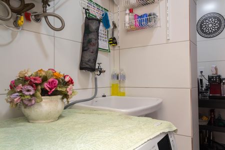 Apartamento à venda com 74m², 2 quartos e 1 vagaÁrea de Serviço