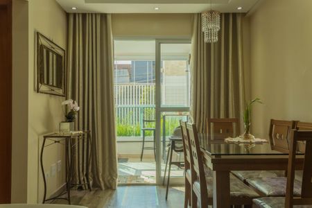 Apartamento à venda com 74m², 2 quartos e 1 vagaSala