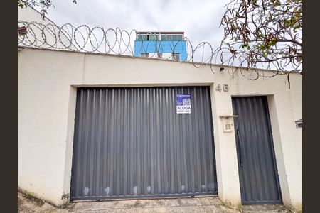 Apartamento para alugar com 98m², 2 quartos e 1 vagaFachada