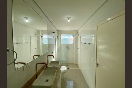 Apartamento para alugar com 420m², 4 quartos e 2 vagasBanheiro da Suíte 3