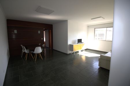 Apartamento para alugar com 120m², 3 quartos e 2 vagasSala
