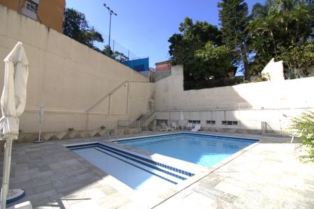 Apartamento para alugar com 120m², 3 quartos e 2 vagasPiscina