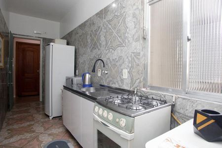 Apartamento à venda com 52m², 1 quarto e sem vagaCozinha + Área de Serviço