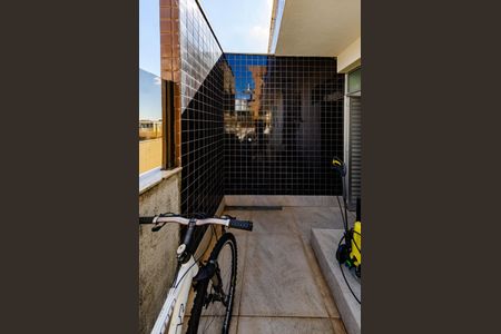 Apartamento à venda com 240m², 4 quartos e 4 vagas Apartamento à venda com 240m², 4 quartos e 4 vagasCobertura