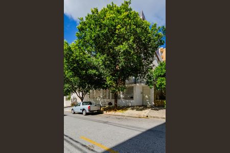 Apartamento à venda com 240m², 4 quartos e 4 vagas Apartamento à venda com 240m², 4 quartos e 4 vagasFachada