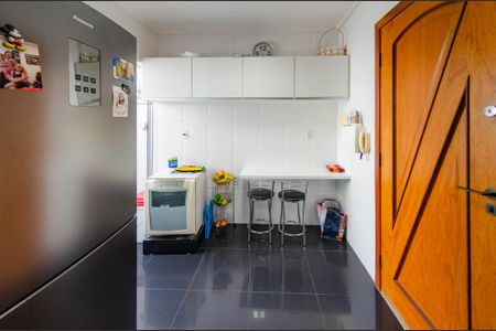 Apartamento à venda com 240m², 4 quartos e 4 vagas Apartamento à venda com 240m², 4 quartos e 4 vagasCozinha