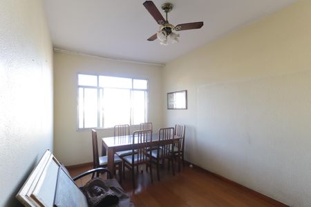 Apartamento à venda com 73m², 2 quartos e 1 vagaSala