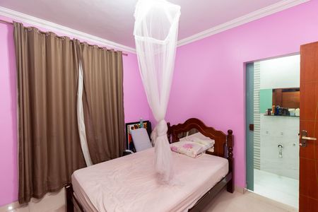 Casa à venda com 145m², 2 quartos e 3 vagasQuarto 1