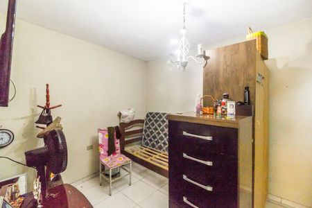 Casa à venda com 310m², 6 quartos e 4 vagas Casa à venda com 310m², 6 quartos e 4 vagasQuarto