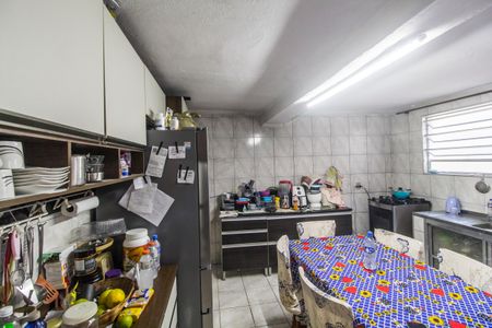 Casa à venda com 310m², 6 quartos e 4 vagas Casa à venda com 310m², 6 quartos e 4 vagasCozinha