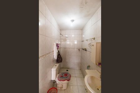 Casa à venda com 310m², 6 quartos e 4 vagas Casa à venda com 310m², 6 quartos e 4 vagasBanheiro