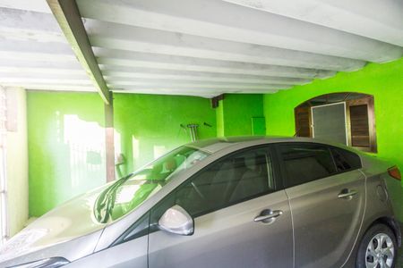 Casa à venda com 310m², 6 quartos e 4 vagas Casa à venda com 310m², 6 quartos e 4 vagasGaragem