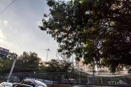 Casa à venda com 310m², 6 quartos e 4 vagas Casa à venda com 310m², 6 quartos e 4 vagasVista da Rua