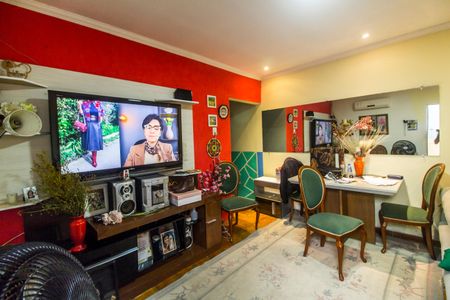 Casa à venda com 310m², 6 quartos e 4 vagas Casa à venda com 310m², 6 quartos e 4 vagasSala 2