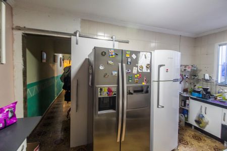 Casa à venda com 310m², 6 quartos e 4 vagas Casa à venda com 310m², 6 quartos e 4 vagasCozinha