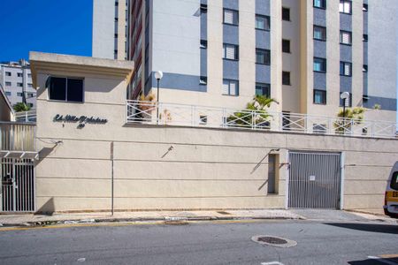 Apartamento à venda com 66m², 2 quartos e 2 vagasFachada e portaria