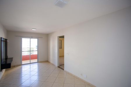 Apartamento à venda com 66m², 2 quartos e 2 vagasSala