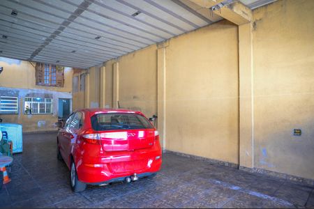 Casa à venda com 150m², 2 quartos e 5 vagas Casa à venda com 150m², 2 quartos e 5 vagasGaragem