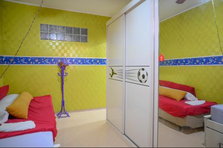 Casa à venda com 150m², 2 quartos e 5 vagas Casa à venda com 150m², 2 quartos e 5 vagasQuarto 2