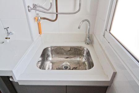 Apartamento para alugar com 45m², 2 quartos e 1 vagaÁrea de Serviço