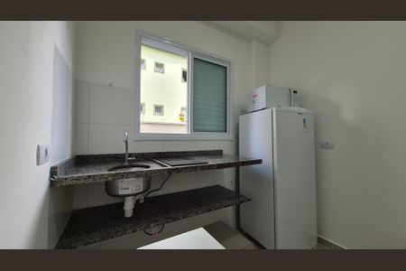 Cozinha de kitnet/studio para alugar com 1 quarto, 16m² em Vila Sao Pedro, Santo André