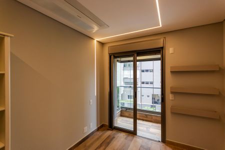 Apartamento à venda com 153m², 3 quartos e 3 vagasSuíte 2