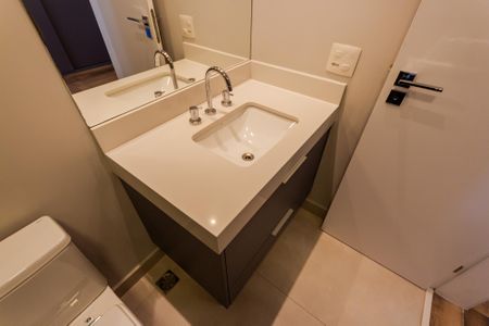 Apartamento à venda com 153m², 3 quartos e 3 vagasBanheiro da Suíte 1