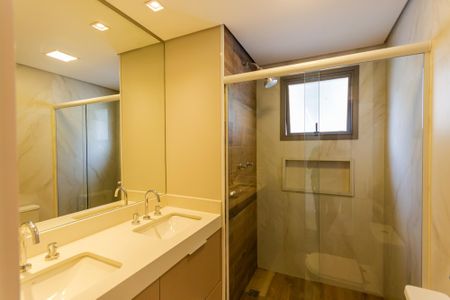 Apartamento à venda com 153m², 3 quartos e 3 vagasBanheiro da Suíte 3