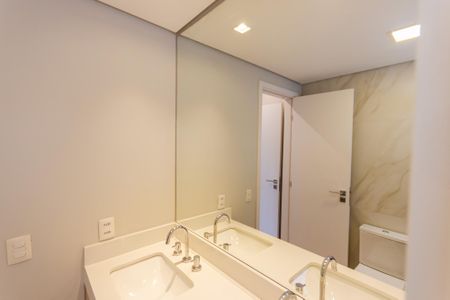 Apartamento à venda com 153m², 3 quartos e 3 vagasBanheiro da Suíte 3