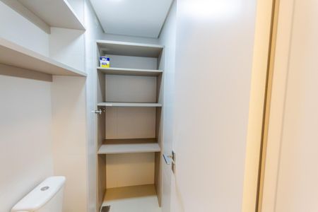 Apartamento à venda com 153m², 3 quartos e 3 vagasBanheiro de serviço