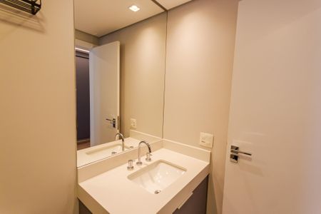 Apartamento à venda com 153m², 3 quartos e 3 vagasBanheiro da Suíte 1