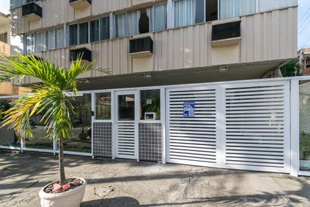 Apartamento para alugar com 53m², 2 quartos e 1 vagaFachada e placa