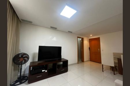 Apartamento para alugar com 82m², 2 quartos e 1 vagaSala