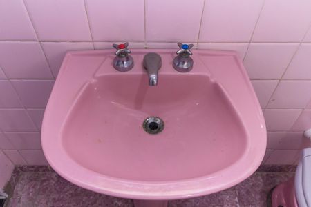 Casa à venda com 320m², 3 quartos e 2 vagas Casa à venda com 320m², 3 quartos e 2 vagasCasa 2 Banheiro