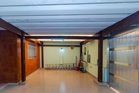 Casa à venda com 320m², 3 quartos e 2 vagas Casa à venda com 320m², 3 quartos e 2 vagasGaragem