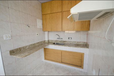Apartamento à venda com 100m², 2 quartos e 2 vagasCozinha
