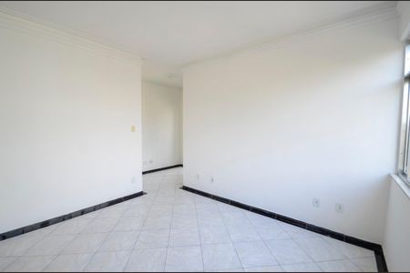Apartamento à venda com 100m², 2 quartos e 2 vagasSala