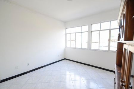Apartamento à venda com 100m², 2 quartos e 2 vagasSala