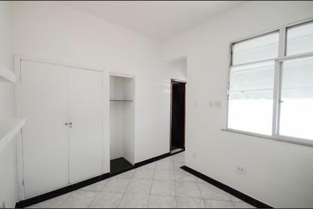 Apartamento à venda com 100m², 2 quartos e 2 vagasSuíte